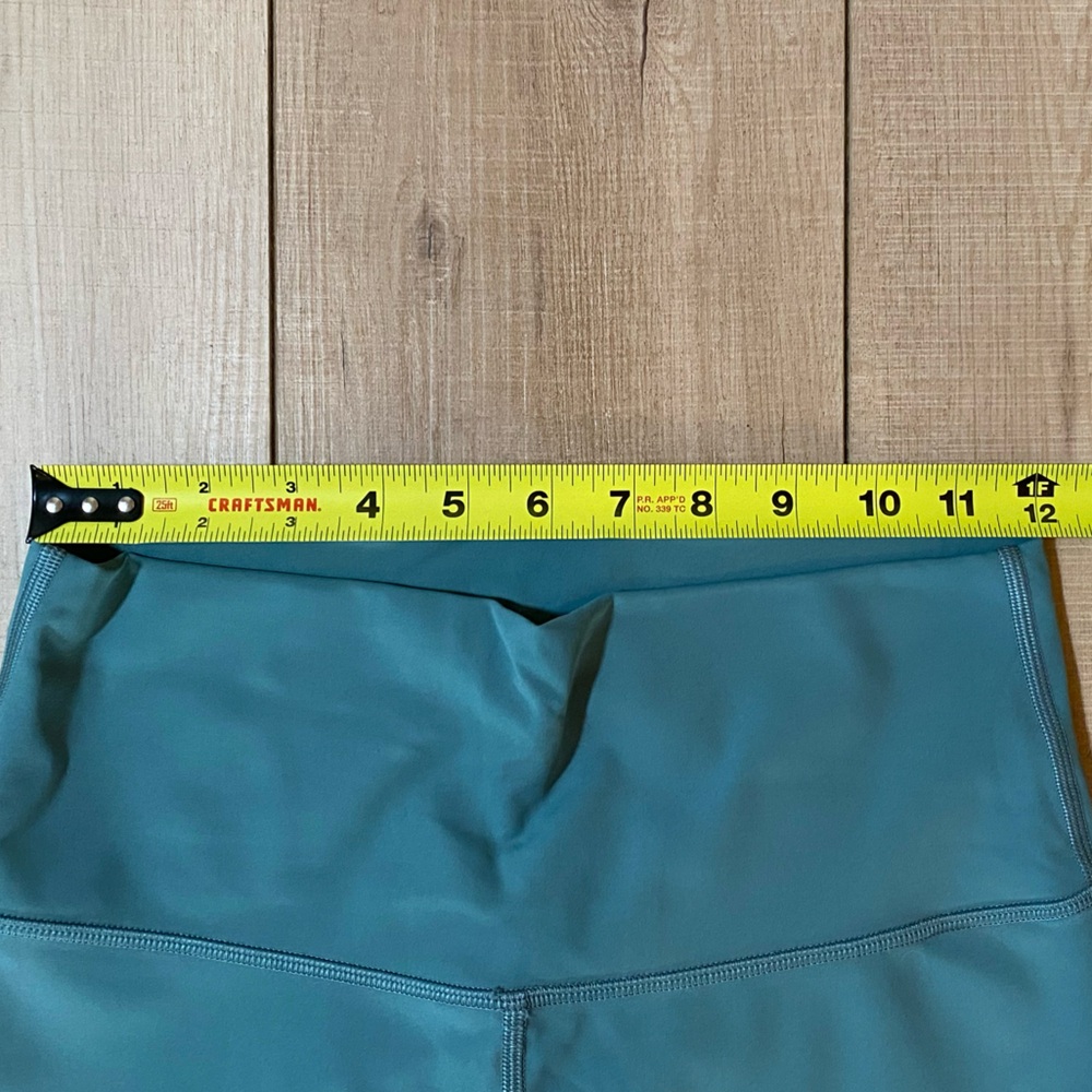 Lululemon x Peloton Leggings - Green, Size M - Picture 5 of 12